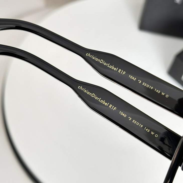 Picture of Dior Sunglasses _SKUfw76198003fw